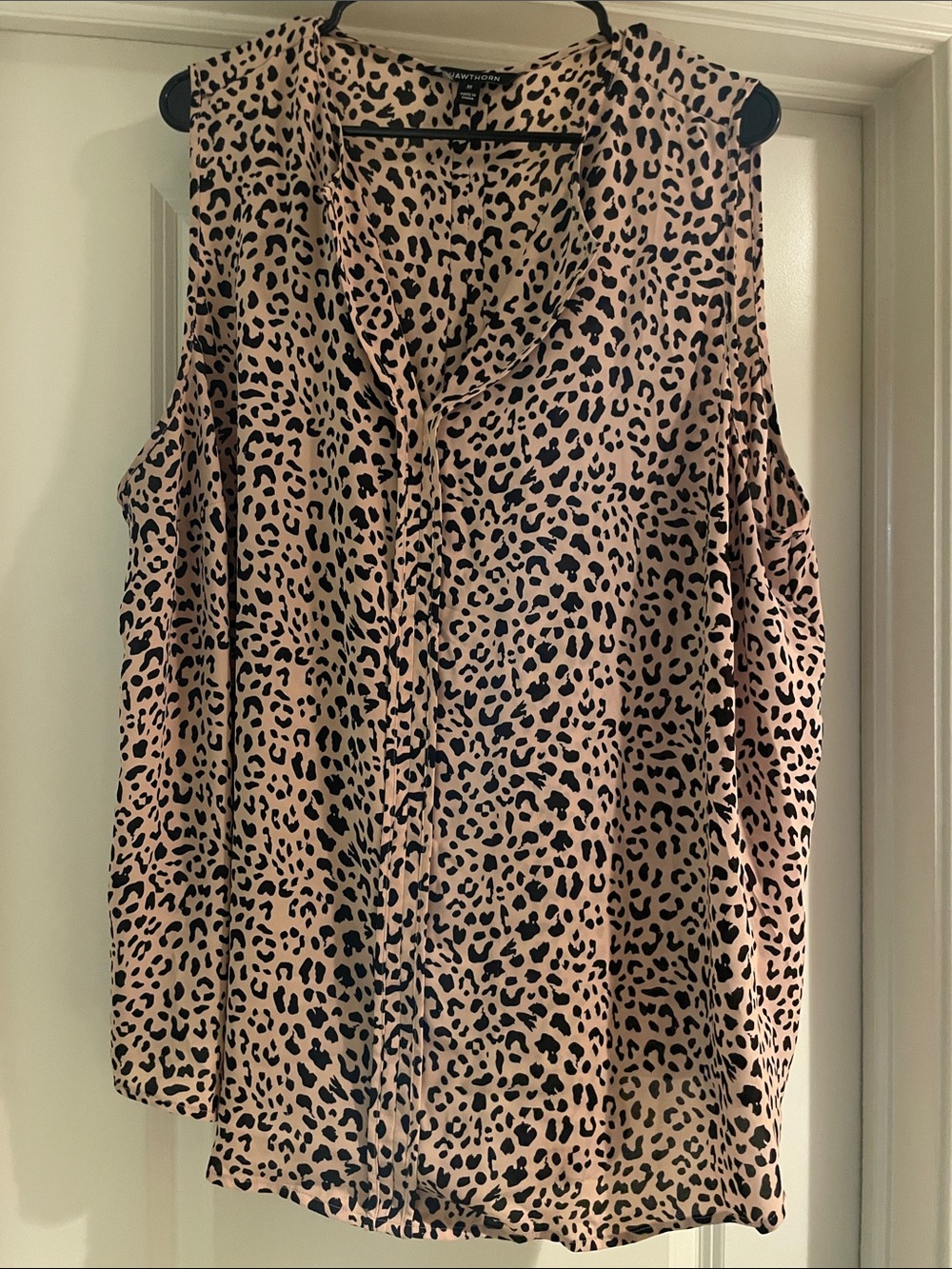 41 Hawthorn Blush Pink and Black Leopard Cold-Shoulder Button Front Blouse